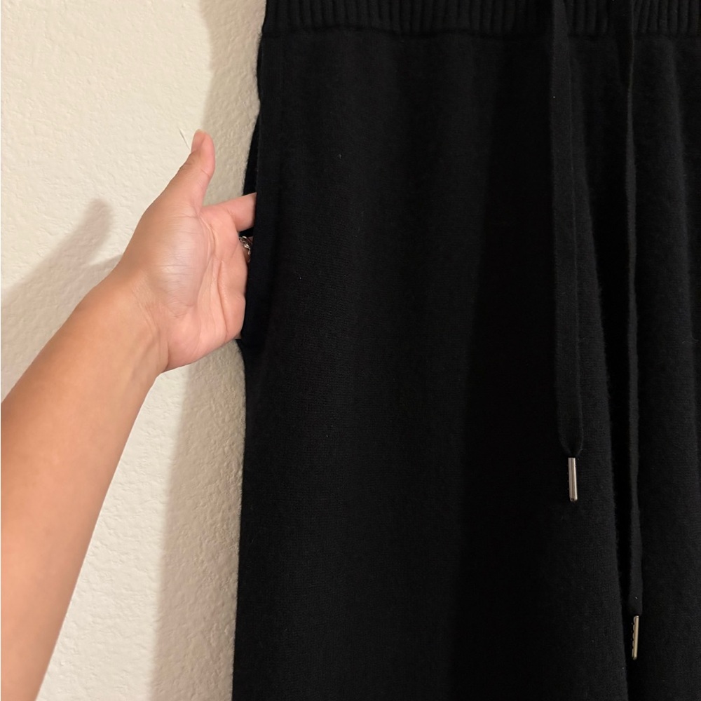 NakedCashmere Kevin Black Cashmere Jogger size Large - Picture 2 of 10